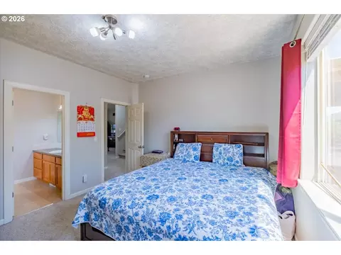 Bedroom - 4199 Geranium Loop, Salem, OR 97305 photo 1 of 9