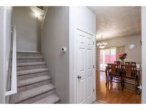 Entry Way - 4199 Geranium Loop, Salem, OR 97305 photo 4 of 6