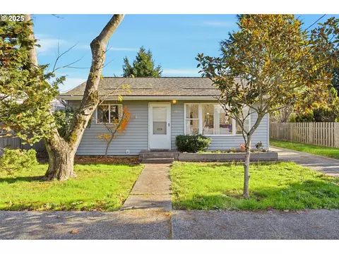 4230 SE 73rd Ave, Portland, OR 97206