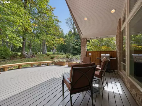 Exterior - 25858 E Bright Ave, Welches, OR 97067 photo 9 of 11