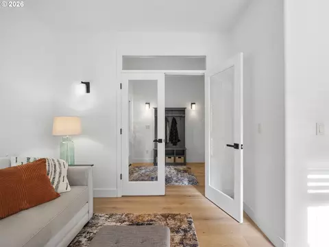 Entry Way - 25858 E Bright Ave, Welches, OR 97067 photo 4 of 4