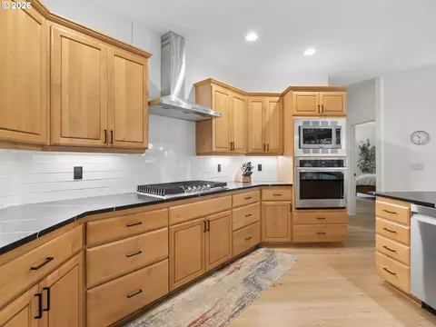 Kitchen - 25858 E Bright Ave, Welches, OR 97067 photo 3 of 4