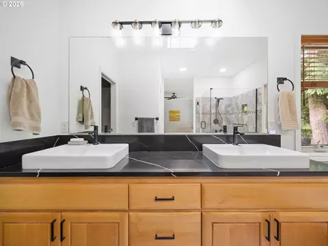 Bath - 25858 E Bright Ave, Welches, OR 97067 photo 1 of 5