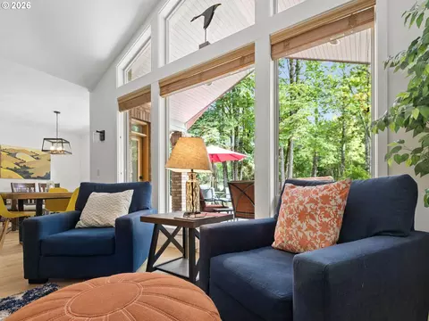 Living - 25858 E Bright Ave, Welches, OR 97067 photo 3 of 5