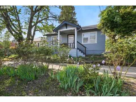 414 S Pendleton St, Portland, OR 97239