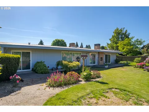 Exterior - 2872 Sarah Ln, Eugene, OR 97408 photo 3 of 8