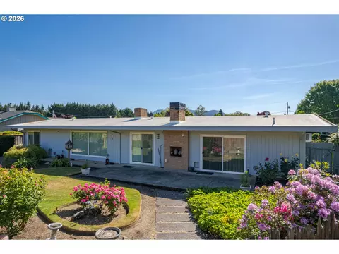 Exterior - 2872 Sarah Ln, Eugene, OR 97408 photo 4 of 8