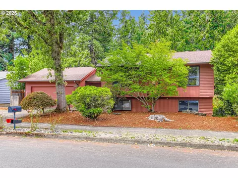 1845 NW 13th St, Gresham, OR 97030