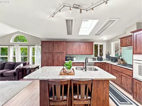 Kitchen - 1193 N Juniper St, Canby, OR 97013 photo 2 of 4