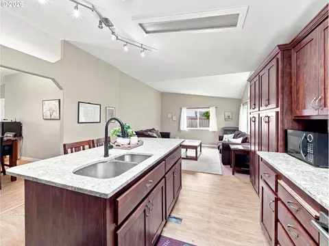 Kitchen - 1193 N Juniper St, Canby, OR 97013 photo 3 of 4