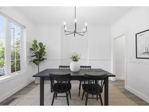 Dining - 1960 Alpine Dr, West Linn, OR 97068 photo 1 of 4