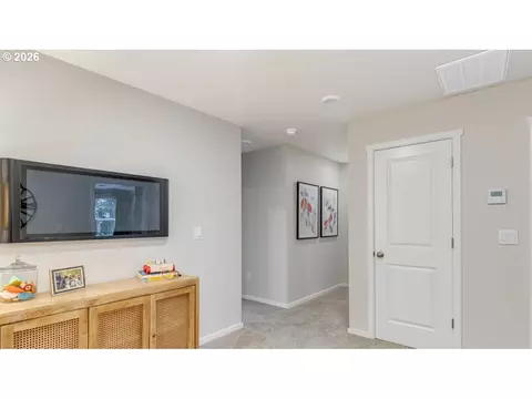 Entry Way - 6012 SE 15th St, Gresham, OR 97080 photo 3 of 3