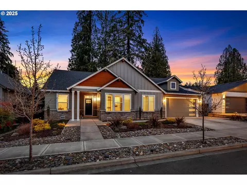 1718 SE 40th St, Brush Prairie, WA 98606