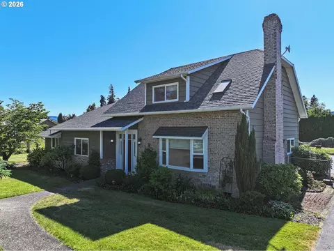 890 Hobbs Rd, Hood River, OR 97031
