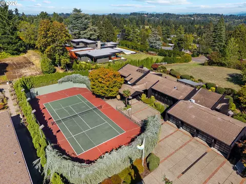 View/Area - 13237 Knaus Rd, Lake Oswego, OR 97034 photo 3 of 4