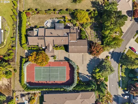 View/Area - 13237 Knaus Rd, Lake Oswego, OR 97034 photo 2 of 4