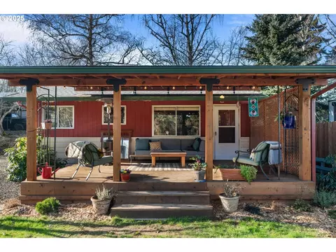 12718 SE Knapp St, Portland, OR 97236