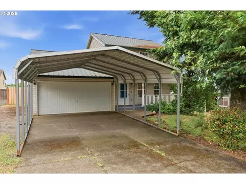700 NW Willamina Dr, Willamina, OR 97396 photo 2