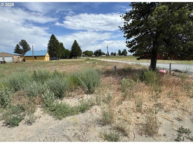 holly ln, Christmas Valley, OR 97641