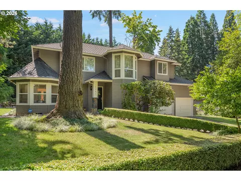 14221 Dolph Ct, Lake Oswego, OR 97034