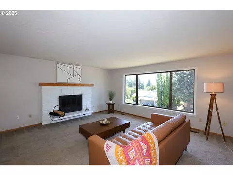 1185 NE 27th St, Gresham, OR 97030 photo 3