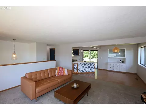 1185 NE 27th St, Gresham, OR 97030 photo 5