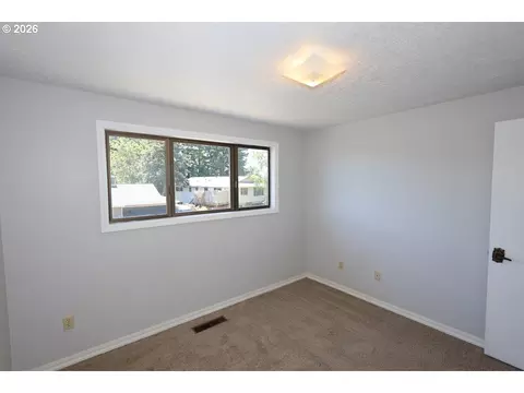 1185 NE 27th St, Gresham, OR 97030 photo 17