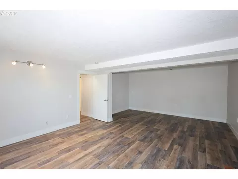 1185 NE 27th St, Gresham, OR 97030 photo 36