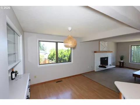 1185 NE 27th St, Gresham, OR 97030 photo 8