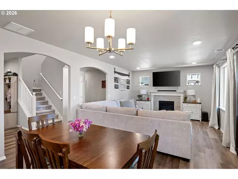 4994 Cedar View Dr, Springfield, OR 97478 photo 12