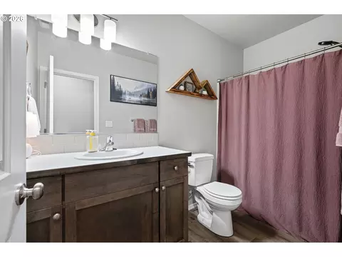 4994 Cedar View Dr, Springfield, OR 97478 photo 14