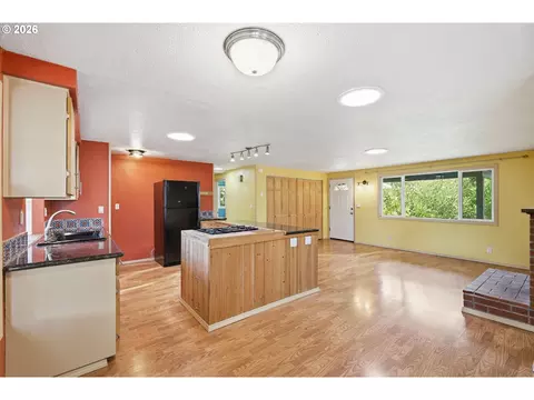 Living - 3987 Andover St, Eugene, OR 97404 photo 5 of 7