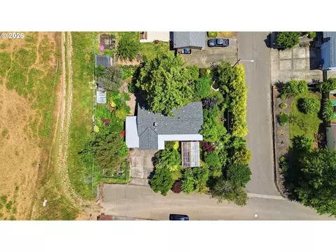 View/Area - 3987 Andover St, Eugene, OR 97404 photo 1 of 4