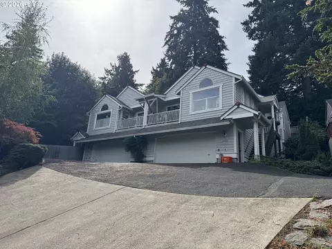 12245 SE Whitcomb Dr, Milwaukie, OR 97222