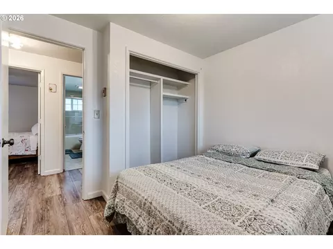 Bedroom - 4205 Daisy St, Springfield, OR 97478 photo 7 of 7