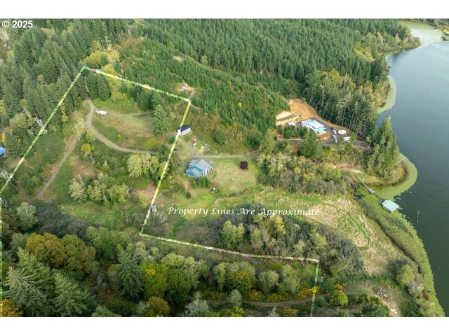 71399 Heavy Horse Rd, Lakeside, OR 97449