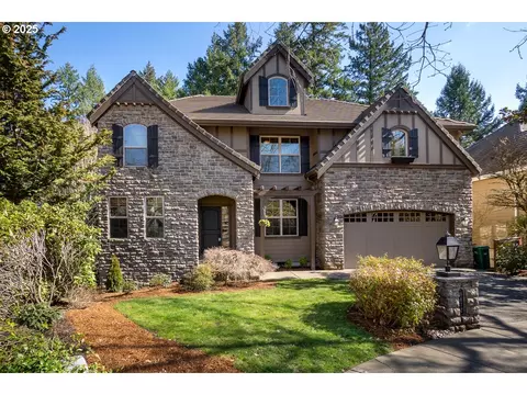 8672 SW Marseilles Dr, Beaverton, OR 97007