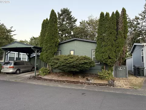 17552 SE Charles Ct #10, Clackamas, OR 97015