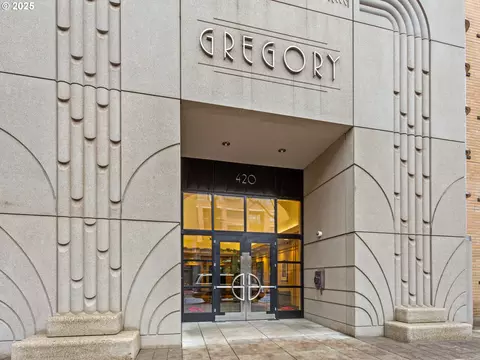 420 NW 11th Ave #502, Portland, OR 97209