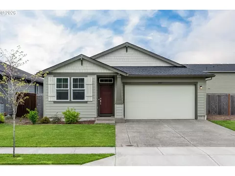 2041 Branch Creek Dr, Longview, WA 98632