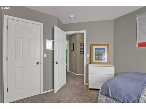 Bedroom - 190 Naismith Blvd, Eugene, OR 97404 photo 3 of 3