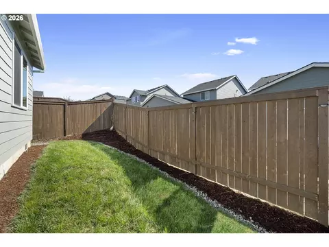 Exterior - 6140 SE 23rd St, Gresham, OR 97080 photo 3 of 4