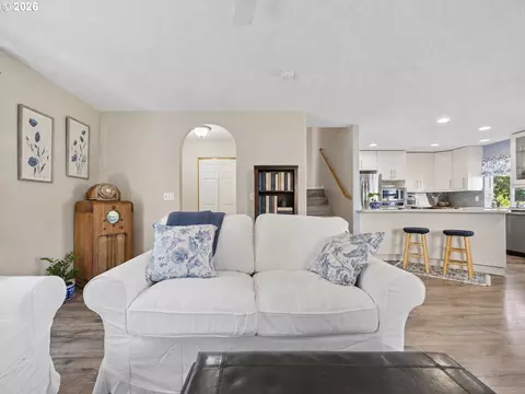 Other - 644 SE Myrtlewood Pl, Gresham, OR 97080 photo 3 of 13