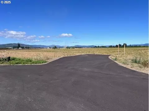2303 NW Martin Rd, Forest Grove, OR 97116