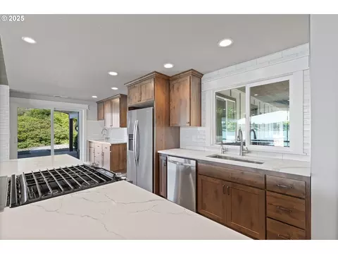 Kitchen - 2997 NE Loop Dr, Otis, OR 97368 photo 3 of 4
