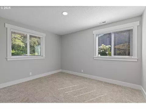 Bedroom - 2997 NE Loop Dr, Otis, OR 97368 photo 1 of 4