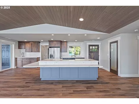 Kitchen - 2997 NE Loop Dr, Otis, OR 97368 photo 4 of 4