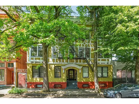 1215 NW 21st Ave, Portland, OR 97209