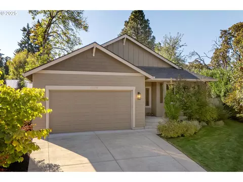 13768 John Jeffrey Ct, Oregon City, OR 97045