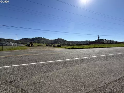 7849 Old Highway 99, Roseburg, OR 97470